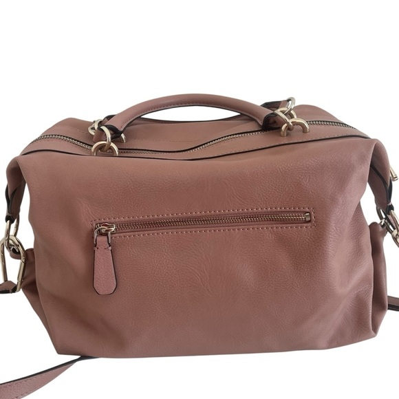 Guess large handbag crossbody NWOT pink mauve women’s purse pockets long strap - Picture 5 of 16